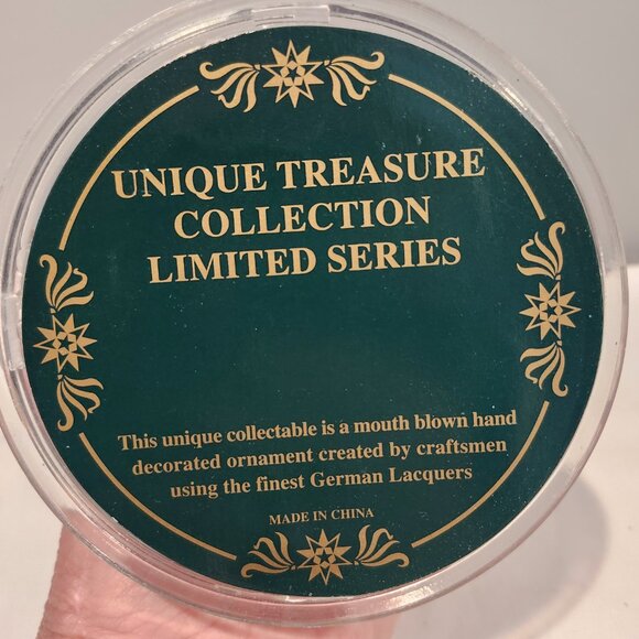 UNIQUE TREASURE COLLECTION LIMITED SERIES HAND CRAFTED SANTA CLAUS BRAND NEW - Picture 4 of 4